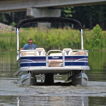 2015 Sun Tracker fishin barge 20 dlx