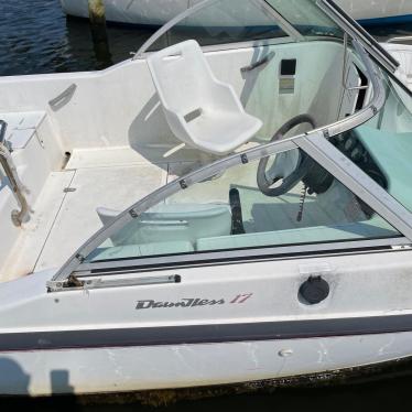 1995 Boston Whaler 17ft dauntless