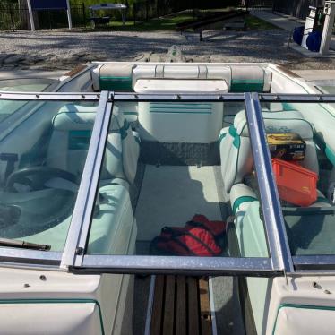 1993 Sea Ray bowrider 220