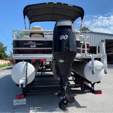 2012 Sun Tracker fishin' barge 22 dlx