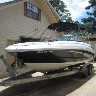 2015 Sea Ray 240 sundeck