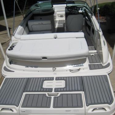 2015 Sea Ray 240 sundeck