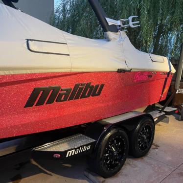 2022 Malibu 23lsv wakesetter