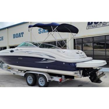 2006 Sea Ray 240 sd