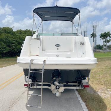 2009 Rinker 260 express cruiser