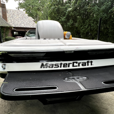 2005 Mastercraft prostar 197