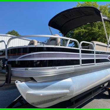 2015 Sun Tracker fishin' barge 20' dlx