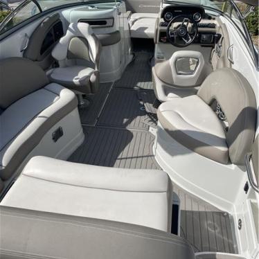 2019 Crownline e 255 xs