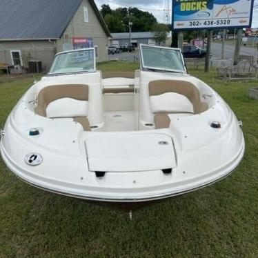 2006 Sea Ray 200 sundeck