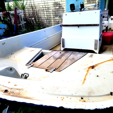 1983 Boston Whaler montauk 17'