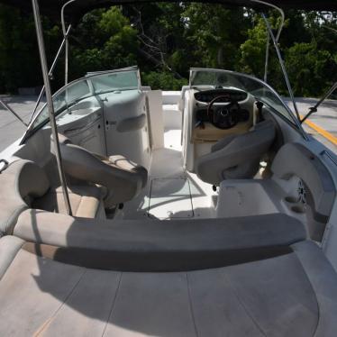 2004 Chaparral 236 sunsesta