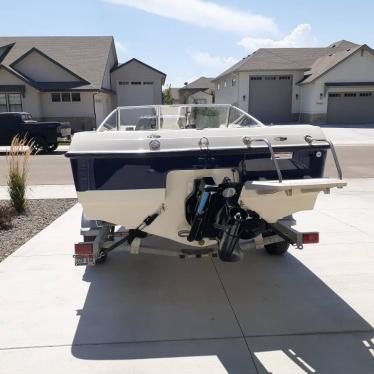 2007 Bayliner 195 discovery