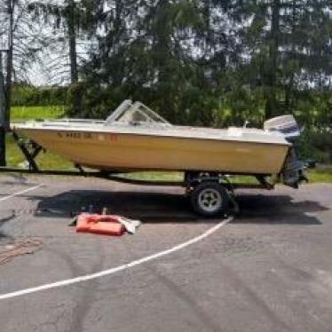 1975 Starcraft 16ft boat