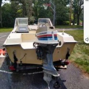 1975 Starcraft 16ft boat