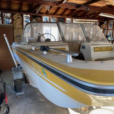 1972 Starcraft 15ft tri v haul