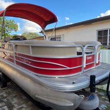 2016 Sun Tracker party barge 20dlx