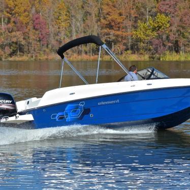 2018 Bayliner element 21