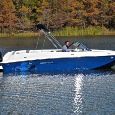 2018 Bayliner element 21