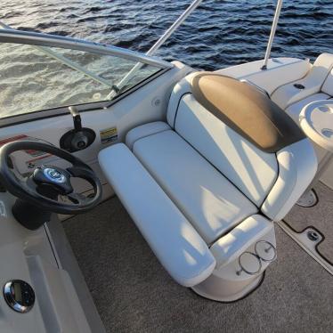 2007 Sea Ray 240 sundancer