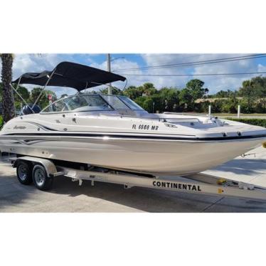 2004 Hurricane sundeck 237 ob