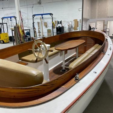 Classic / Electric Boat / Wooden Boat / Fantail 217 / Duffy 2009 for ...