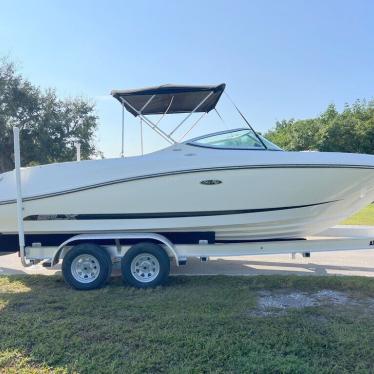 2012 Sea Ray 230 slx low hours