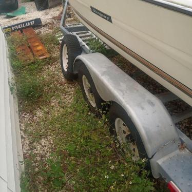 1986 Stingray 19ft boat