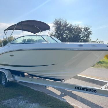 2012 Sea Ray 230 slx low hours