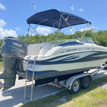 2008 Hurricane sundeck 2400! new upholstery