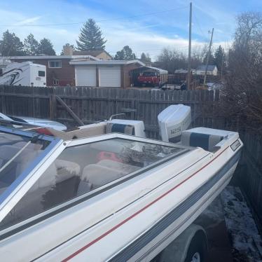 1985 Bayliner 19ft boat