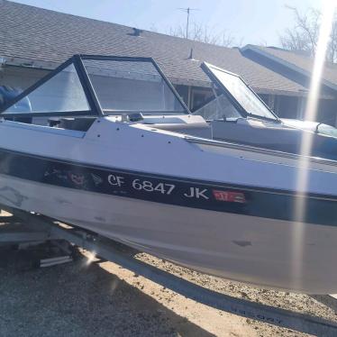 1987 Bayliner 18ft boat