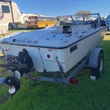 1972 Tracker glasspar 14ft boat