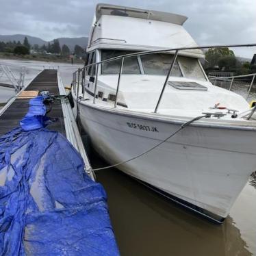 1986 Bayliner 32ft boat