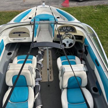 1993 Glastron boat