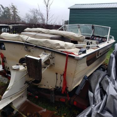 1982 Starcraft 17ft boat