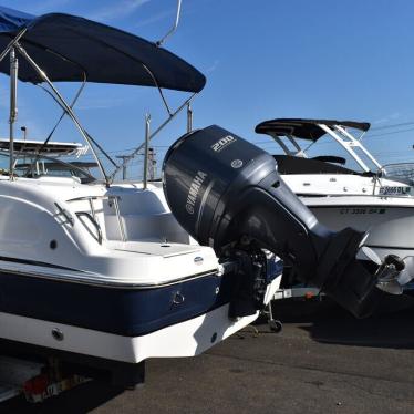 2013 Hurricane sundeck sd 237 ob