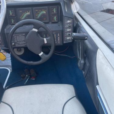 1987 Bayliner 17ft boat