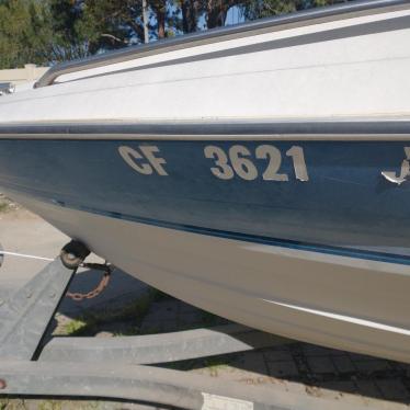 1988 Bayliner capri 19ft boat