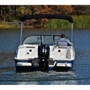 2018 Bayliner element 21