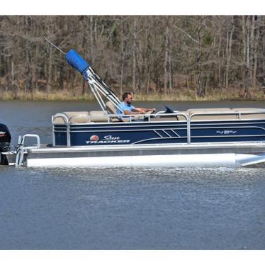 2020 Sun Tracker party barge 20 dlx