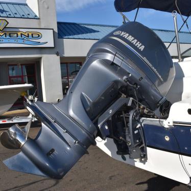 2013 Hurricane sundeck sd 237 ob