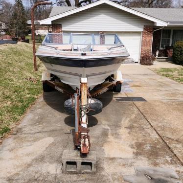 1985 Bayliner capri 19ft boat