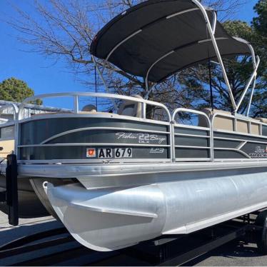 2016 Sun Tracker fishin' barge 22 xp3 tritoon