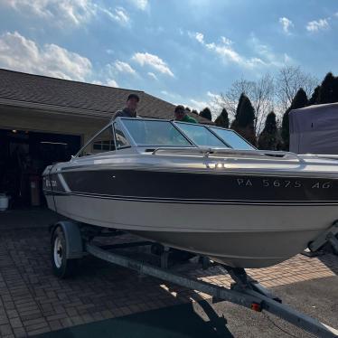 1985 Larson 15ft boat