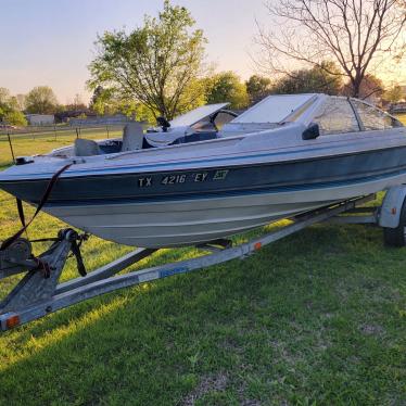 1988 Bayliner capri 19ft boat