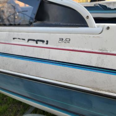 1988 Bayliner capri 19ft boat