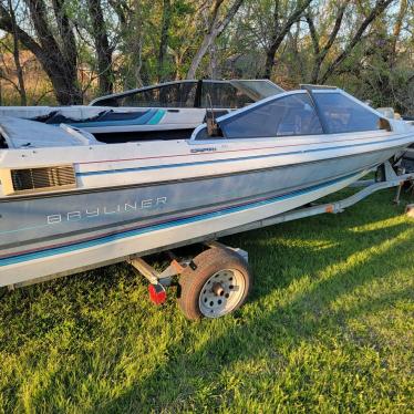 1988 Bayliner capri 19ft boat