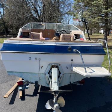 1982 Bayliner 125 hp volvo