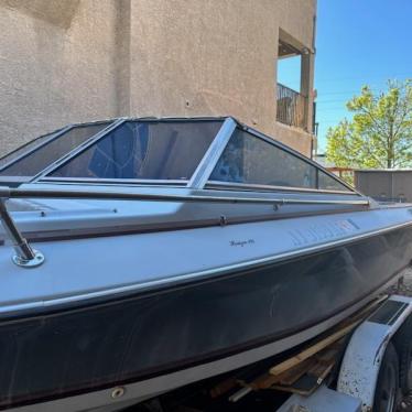 1986 Four Winns 19ft boat