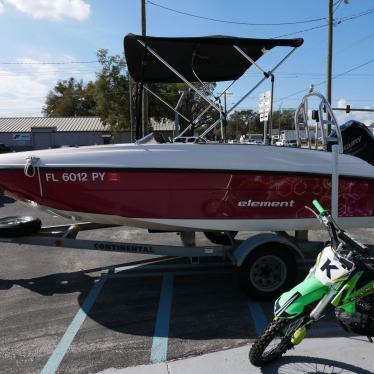 2015 Bayliner element e16